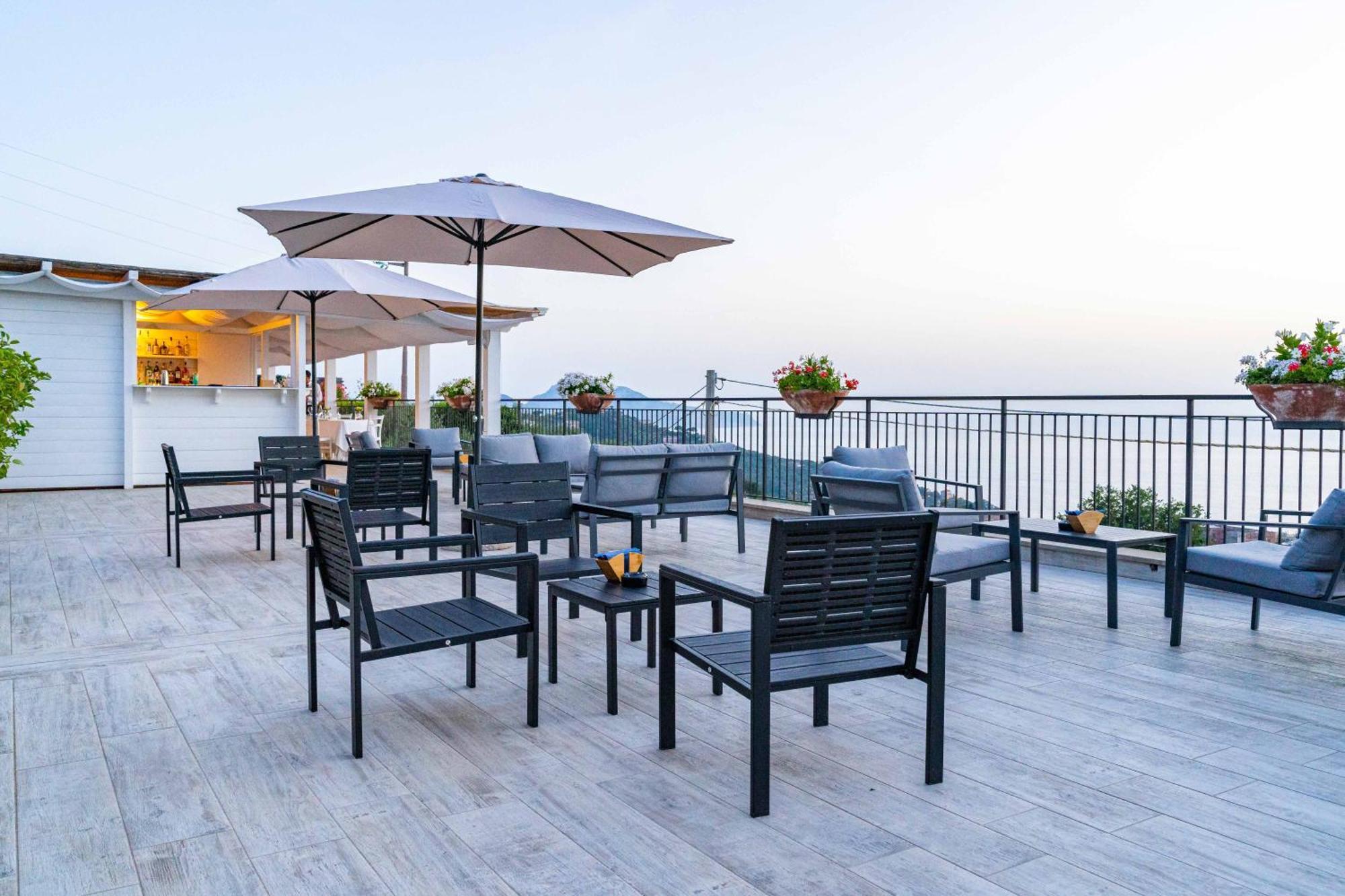 Hotel Terrazza Iride Massa Lubrense Exterior foto