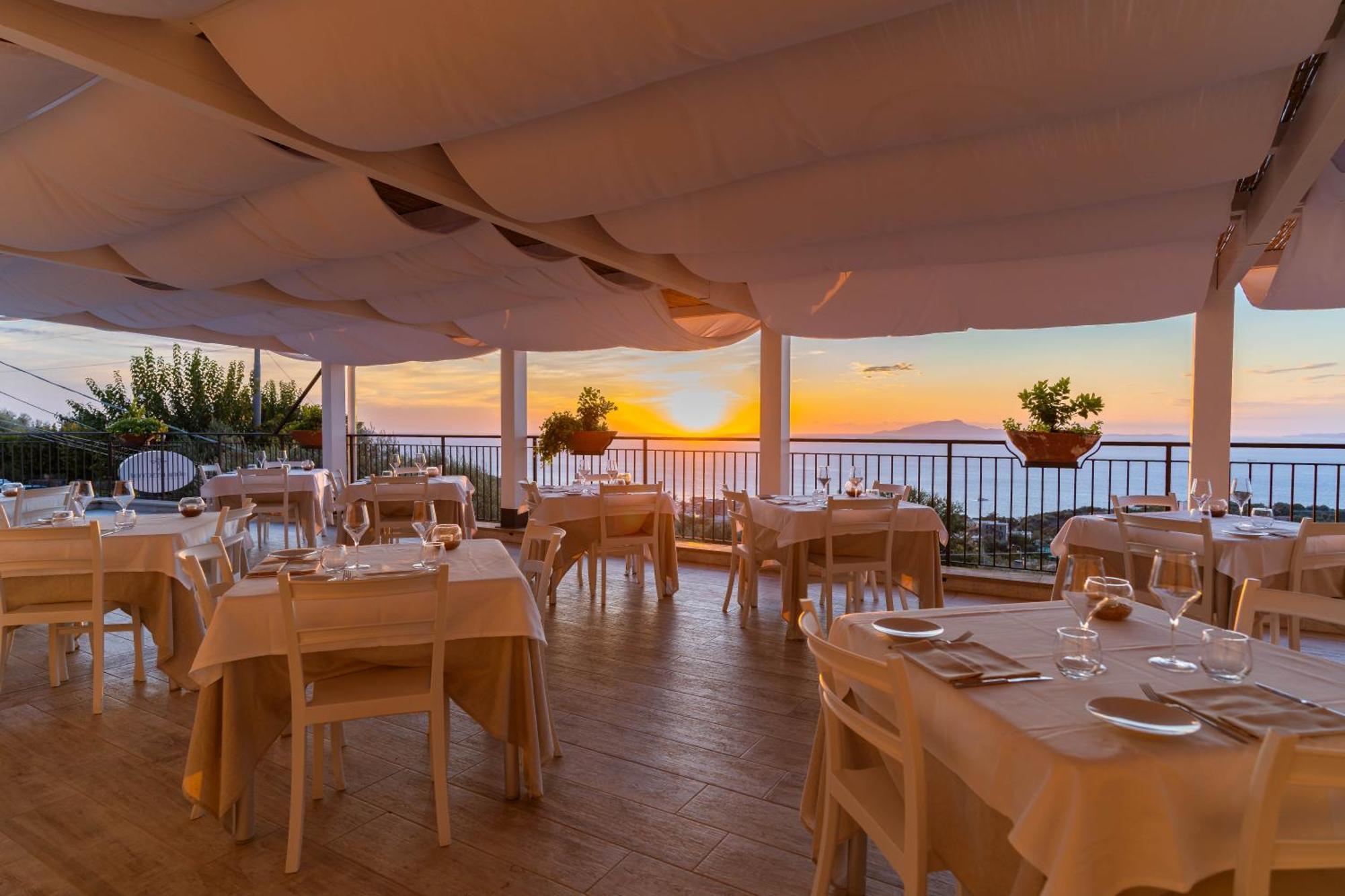 Hotel Terrazza Iride Massa Lubrense Exterior foto