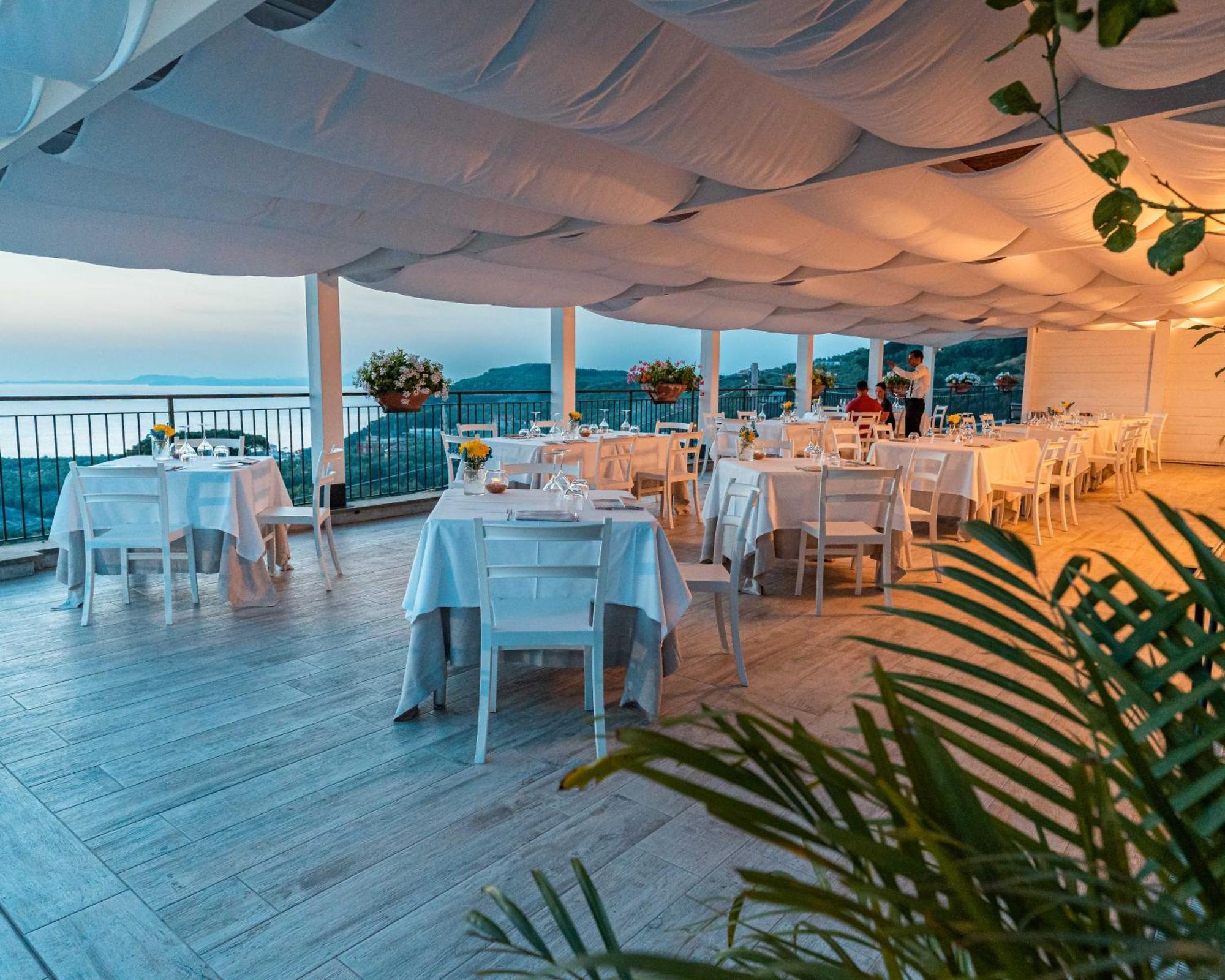 Hotel Terrazza Iride Massa Lubrense Exterior foto