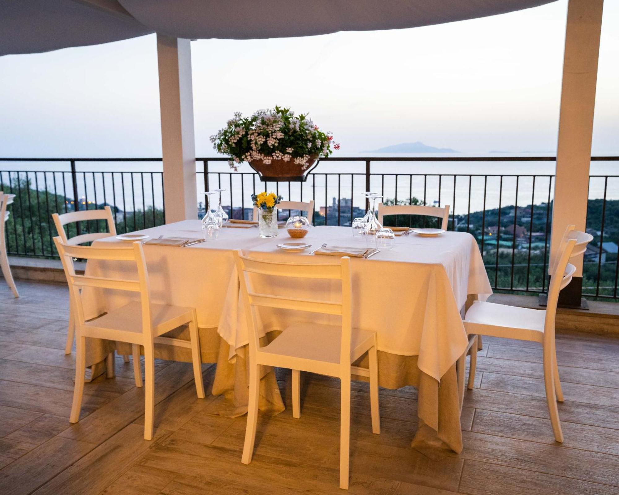 Hotel Terrazza Iride Massa Lubrense Exterior foto